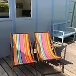 In Dichtbij Het *